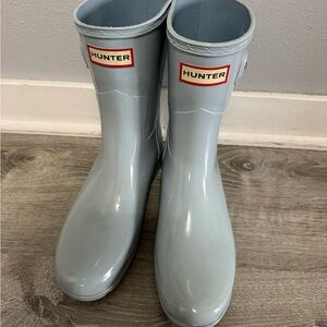 Hunter Light Blue Short Gloss Rain Boots